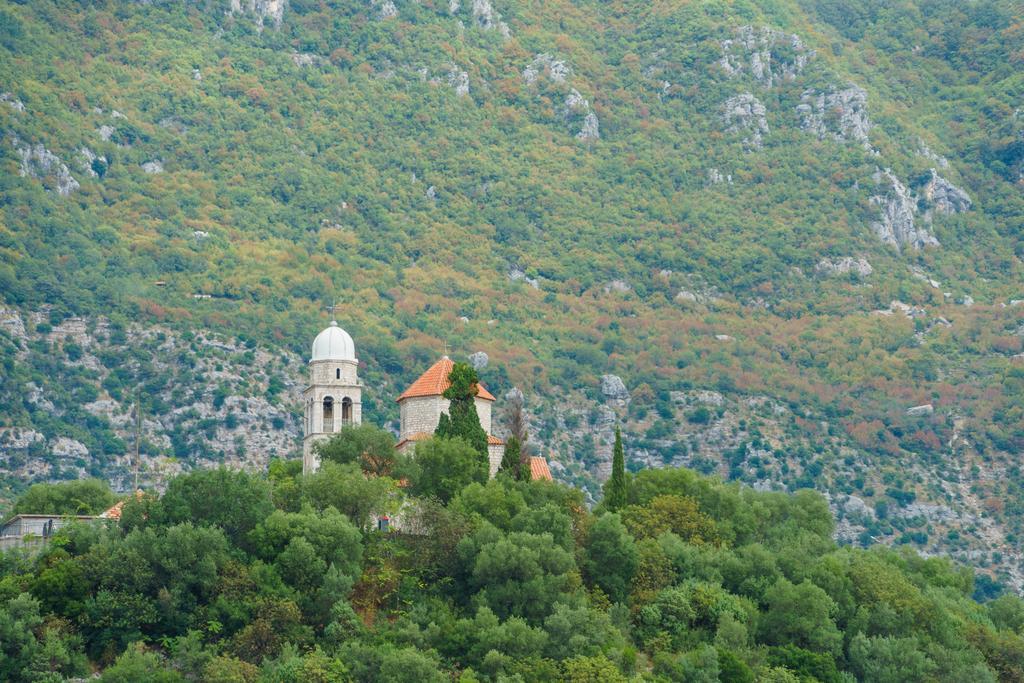 Apart-Complex "Vino-Grad" Herceg Novi Eksteriør bilde